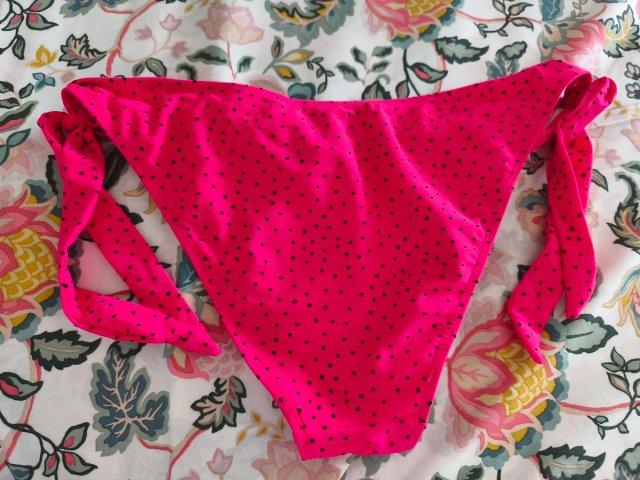 Braga bikini fucsia lunares
