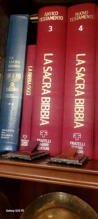La sacra bibbia vintage testi