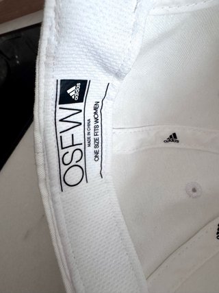 Gorra Adidas 3 bandas blanca