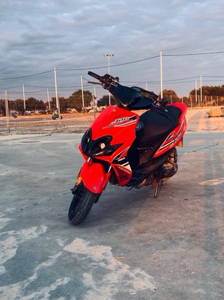 Yamaha Jog Roja Scooter Automática