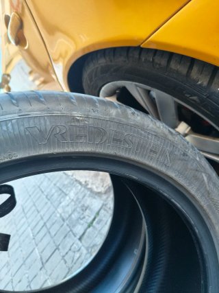 Neumáticos Vredestein 215/45 R18 93Y