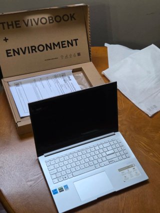 Asus Vivobook Pro 15 OLED GEFORCE RTX3050