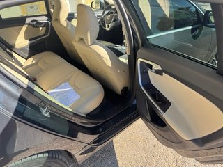 Volvo V60 2015