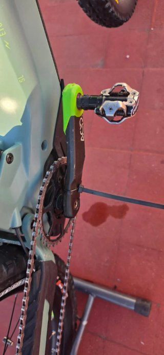 Ebike Cube stereo hybrid 160 Montaña Buen Estado