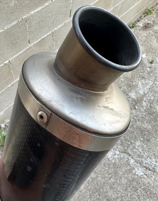 Escape Akrapovic Carbono- NO HOMOLOGAD PARA CALLE