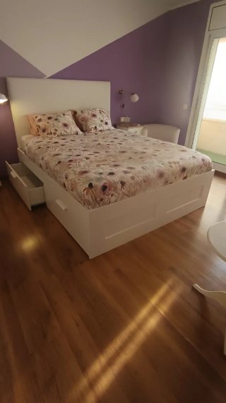 Estructura de cama con cajones, colchón de 2mx1,60