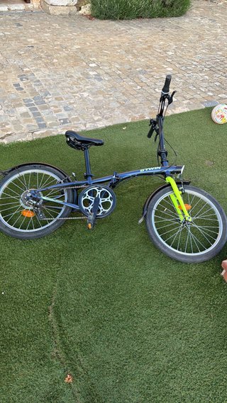 Bicicleta plegable BTWIN azul y verde