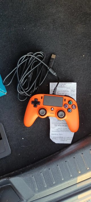 Mando Nacon Orange PS4/PC con cable