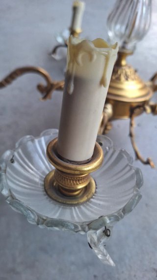 Lámpara antigua vintage dorada cristal