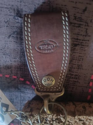 Set Regalo mechero tipo Zippo y Llavero Cuero DON