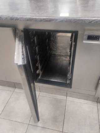 MUEBLE DE INOX Y MARMOL