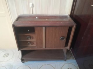 Muebles antiguos madera y tela