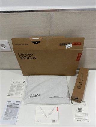 Lenovo Yoga Slim 7 OLED Intel Core Ultra