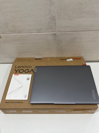 Lenovo Yoga Slim 7 OLED Intel Core Ultra