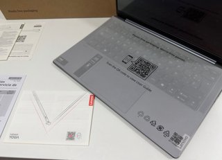 Lenovo Yoga Slim 7 OLED Intel Core Ultra
