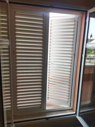 Ventana y mayorquina de aluminio