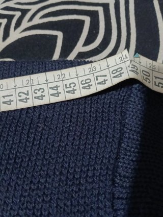 Chaqueta de punto azul y roja hombre