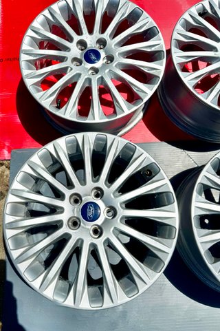 Llantas Ford Focus 7x17