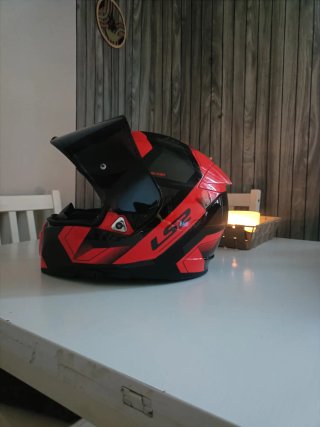 Casco Integral LS2 Negro/Rojo