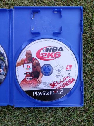 Pacchetto 2 Giochi PS2: MotoGP 4 e NBA 2K6
