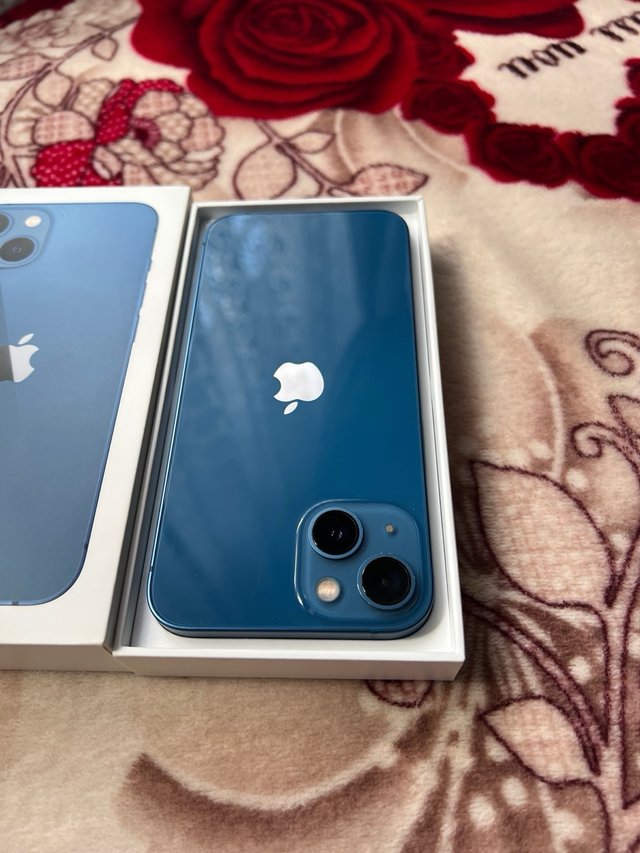 iPhone 13 128GB