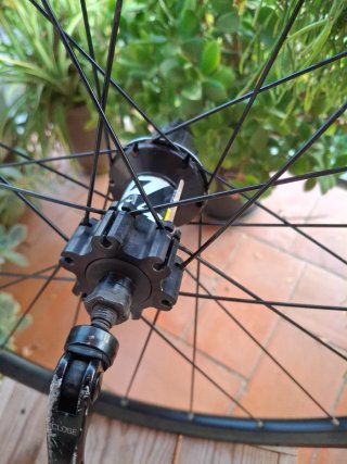 Ruedas MAVIC Crossone Disc 26"