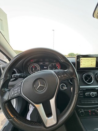 Mercedes-Benz Clase A180