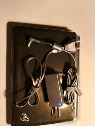 Netbook Asus E1000 WinXP