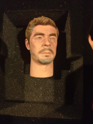 Figura 1/6 Custom Sicario (Benicio del Toro)