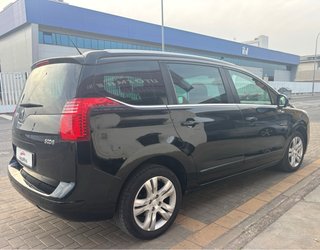 Peugeot 5008 2016