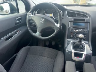 Peugeot 5008 2016