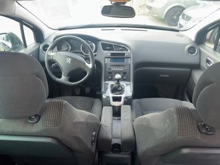 Peugeot 5008 2016