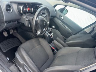 Peugeot 5008 2016