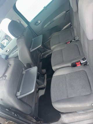 Peugeot 5008 2016