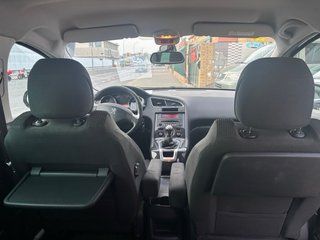 Peugeot 5008 2016