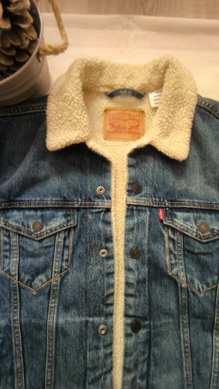 Chaqueta Levi's Denim con Forro Sherpa