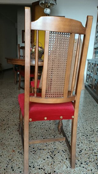 6 Sillas Nogal para salon  Respaldo Rejilla