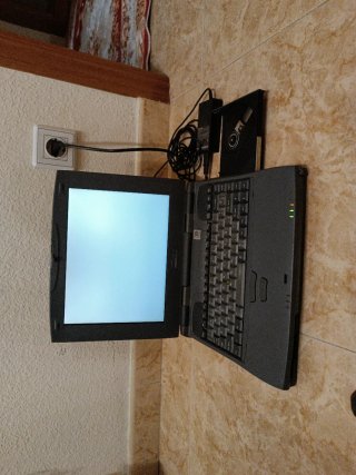 Portátil Retro Toshiba Satellite 2060CDS + Manual