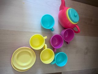 Cocinita de juguete con accesorios