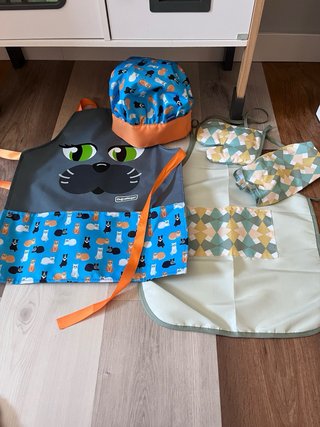 Cocinita de juguete con accesorios