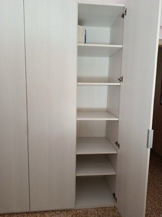 Armario de tres puertas blanco