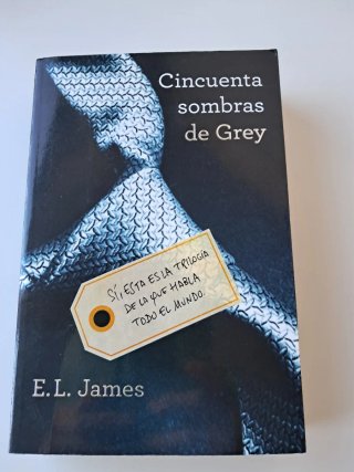 Libro CINCUENTA SOMBRAS DE GREY. E. L. JAMES