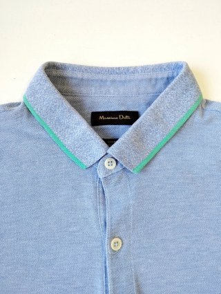 Polo Massimo Dutti azul con cuello verde