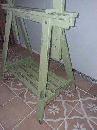 Caballetes IKEA madera verde