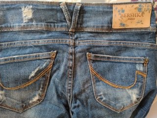 Pantalón vaquero desgastado azul