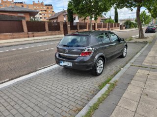 Opel Astra 2009