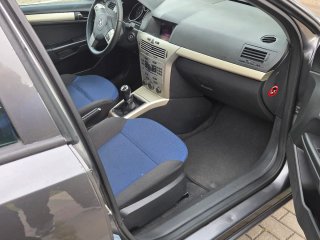 Opel Astra 2009