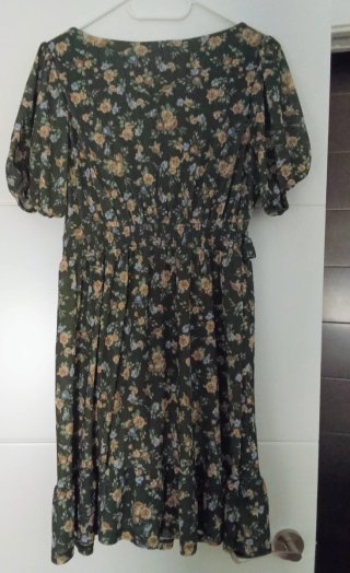Vestido corto floral verde Springfield