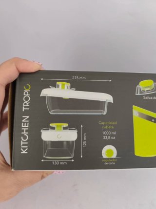 Mandolina de 4 cortes de Kitchen Tropic.
