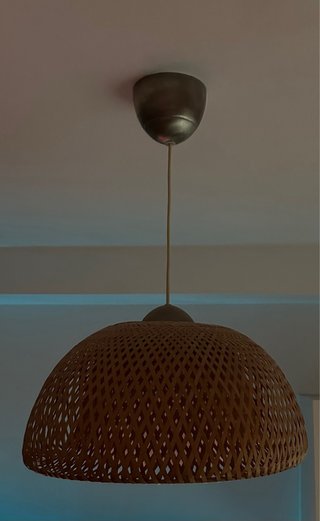 Lámpara de techo de bambú color madera